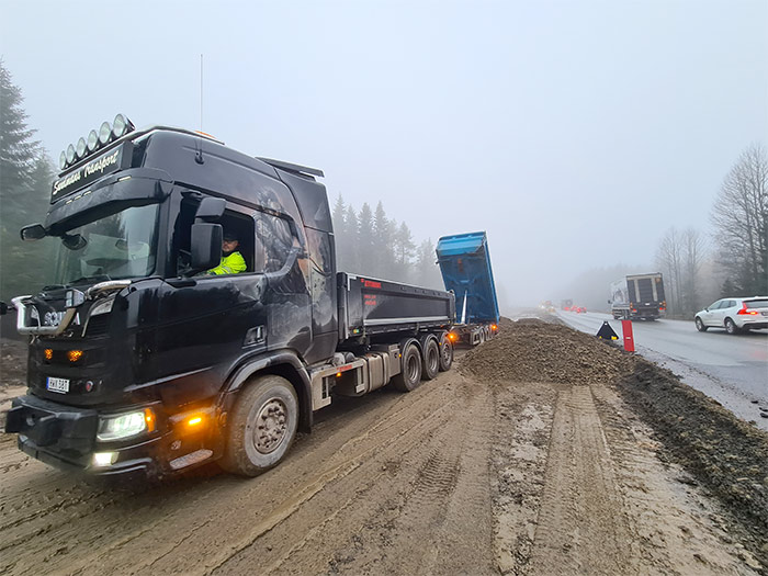 Grustransporter med lastbil i Västerbotten